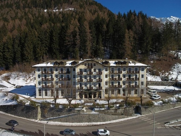 Palace Pontedilegno Resort 