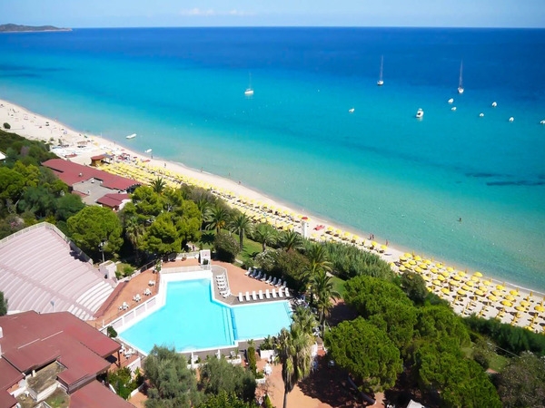 TH Costa Rei Free Beach Resort Catalogo Estate