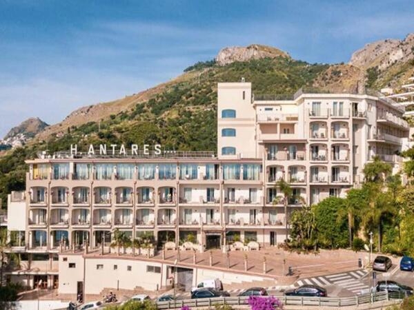 Hotel Antares Catalogo Estate