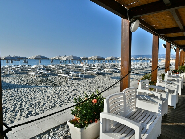 Sira Resort Catalogo Estate